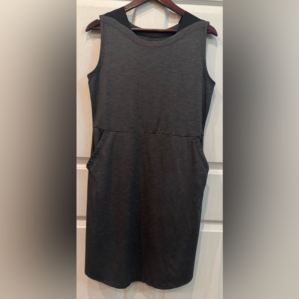 Columbia Charcoal Gray Omni Wick Sleeveless Outdoor Dress Size Medium
